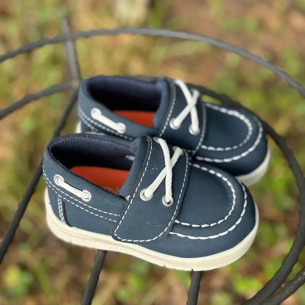 BUSTER BROWN BABY SHOES SIZE 4 NAVY BLUE